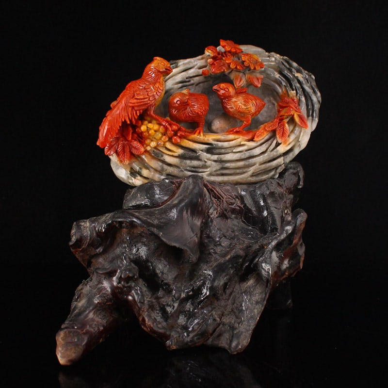 Shoushan Soapstone Bird,bird's-nest Statue: Title: Shoushan Soapstone Bird,bird's-nest Statue Origin: Chinese Date/Period: After2020 Materials: Shoushan Soapstone Dimensions: 140x96x41(mm) 5.51x3.78x1.61(inches) Weight 1.40 lbs/633g The total