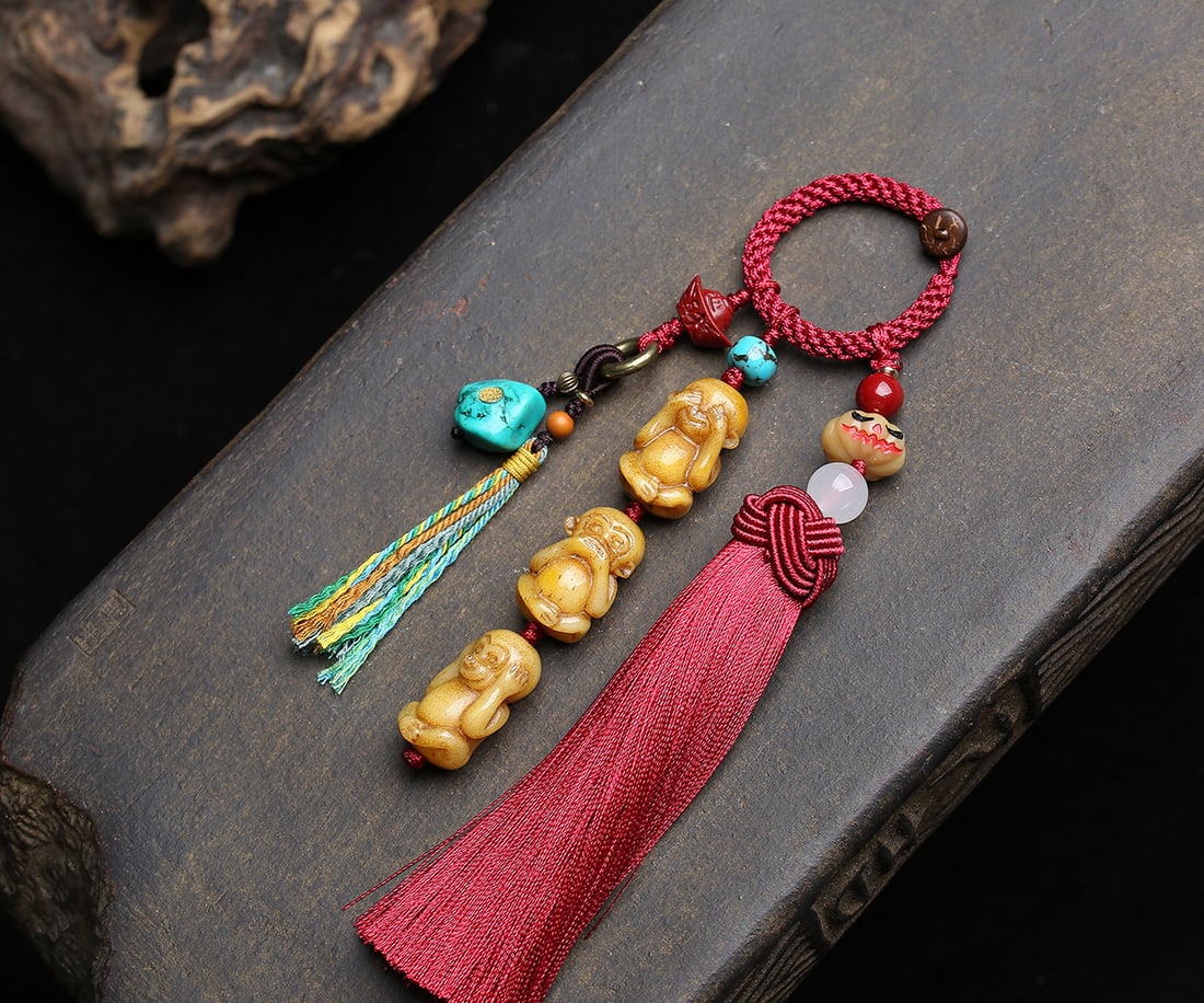 Hand knitting Bone Monkey Pendant - 5