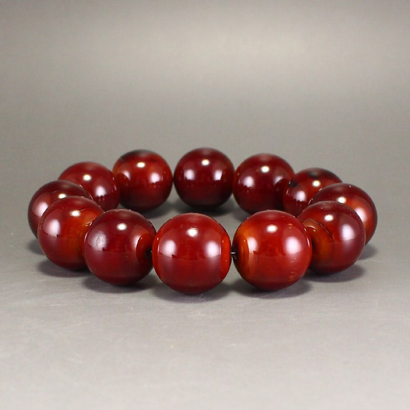 20mm Ox Horn Beads Bracelet: Title: 20mm Ox Horn Beads Bracelet Origin: Chinese Date/Period: After2000 Materials: Ox Horn Dimensions: 20(mm) 0.79(inches) Weight 0.15 lbs/66g Reserve: $30.00 Shipping:Domestic: Shipping rates