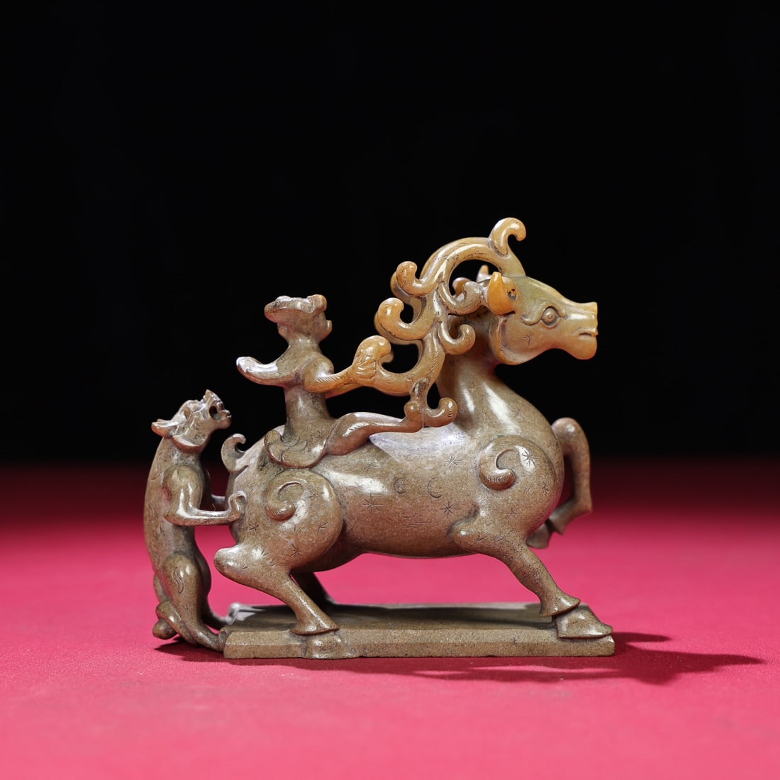 Hetian Jade Hand-Carved Deer,Figure Statue Old - 3