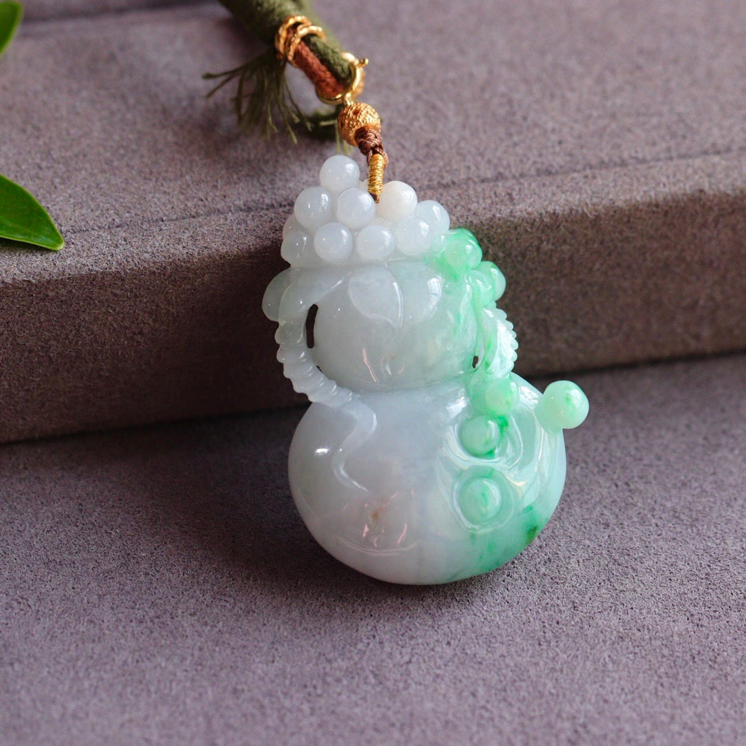 Jadeite Gourd Pendant with Certificate - 3