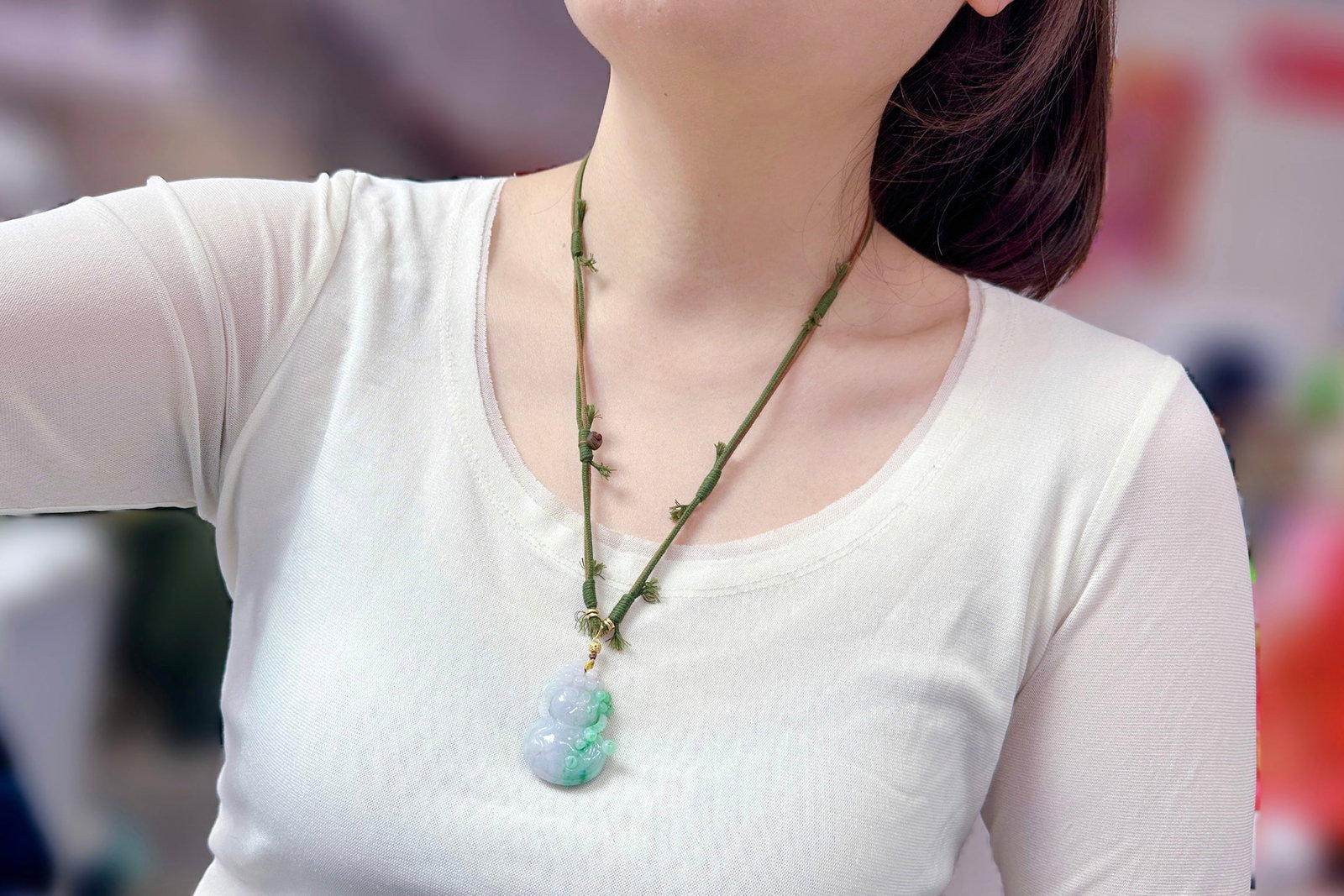 Jadeite Gourd Pendant with Certificate - 4