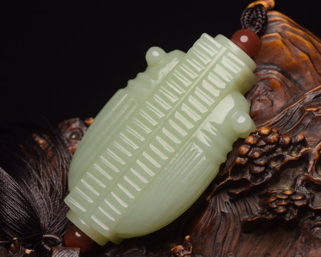 Hetian Jade Pendant - Cicada - 4