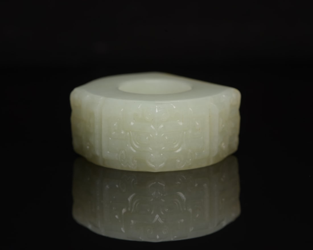 Inside Diameter 22-23mm Hetian Jade Beast Thumb Ring (1 of 9)