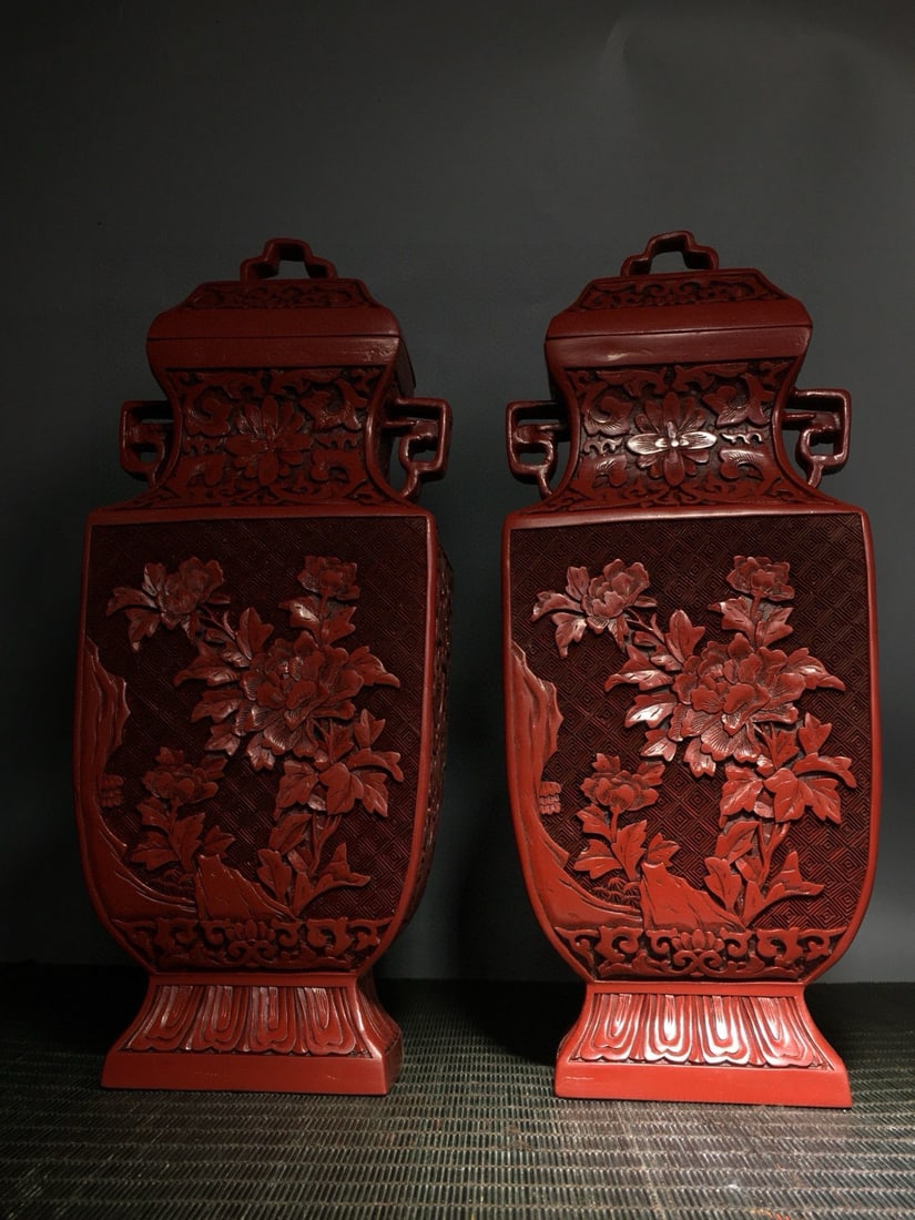 A Pair Red Lacquerware Vase,Flower: Title: A Pair Red Lacquerware Vase,Flower Origin: Chinese Date/Period: After1890 Materials: Red Lacquerware Dimensions: 305x120(mm) 12.01x4.72(inches) Weight 3.42 lbs/1550g Reserve: $888.00 