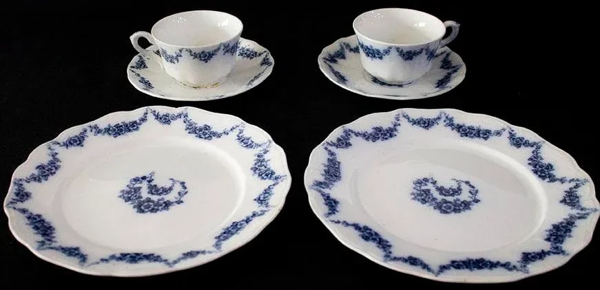 John Maddock & Sons Heumann Flow Blue China - 6 Pieces - 7