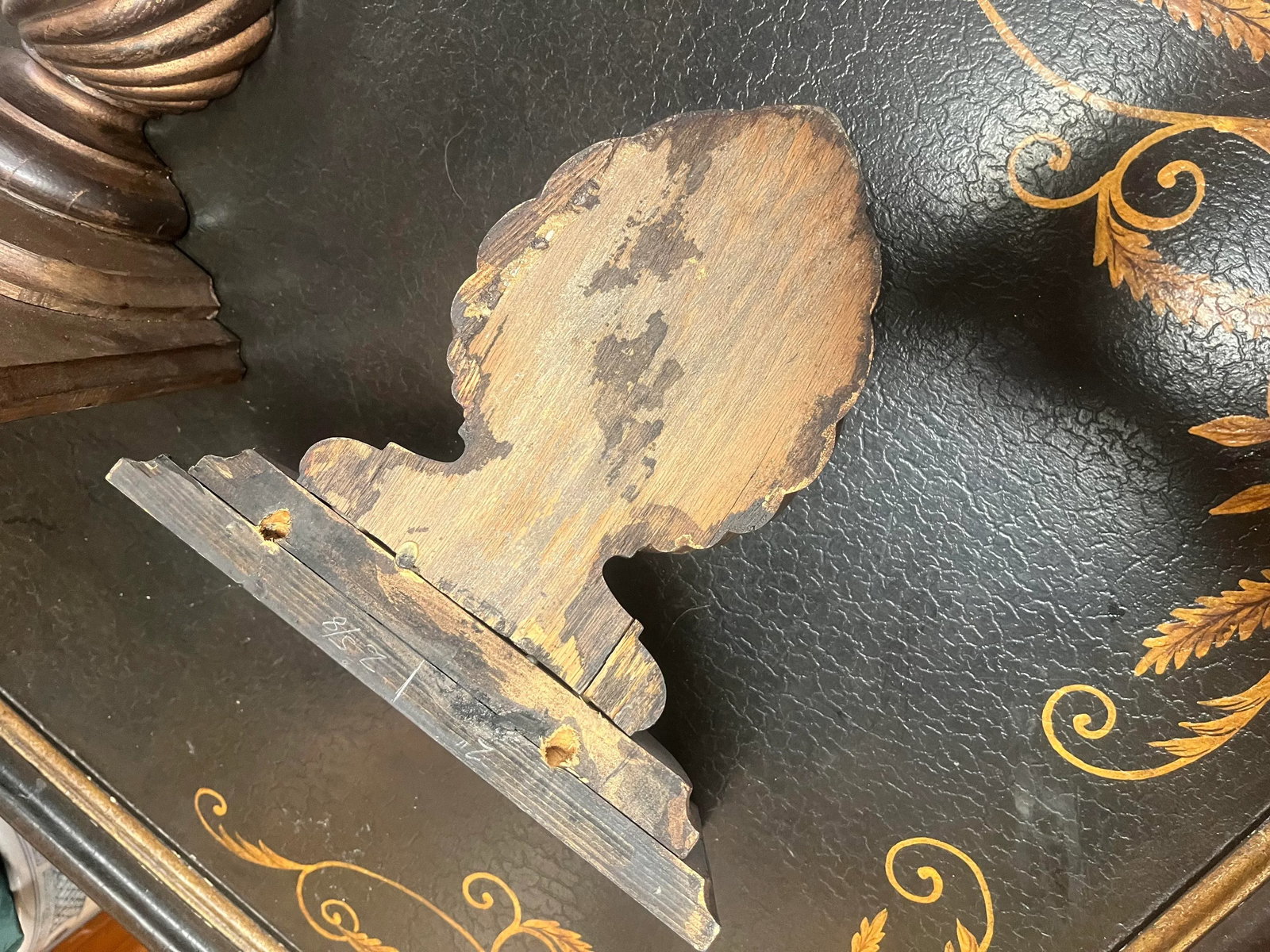 A Pair of Corbel Shaped 19th Century Oak Wall Brackets Acorn Finial Shelves - 2