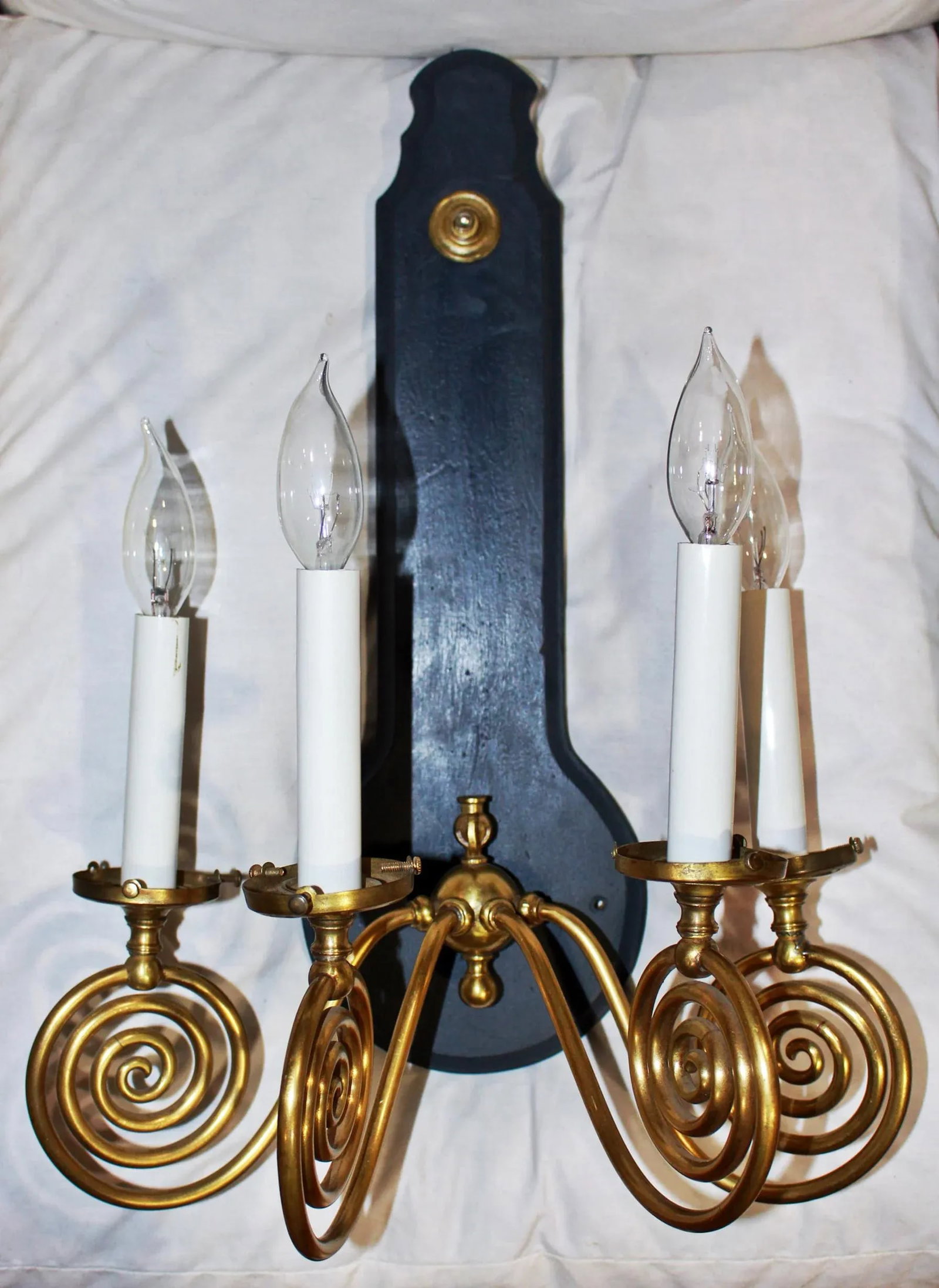 4-Arm Brass Swirl Sconce - 3