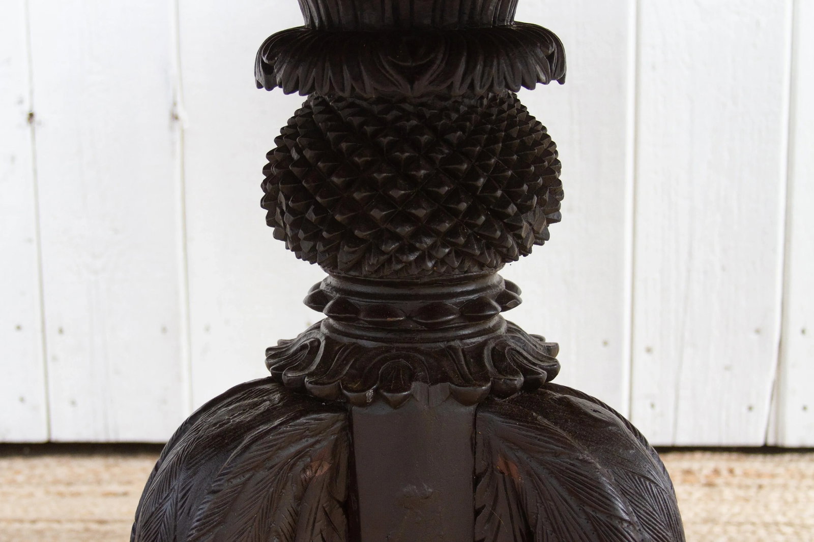 Exceptional Anglo Indian Round Table - 9