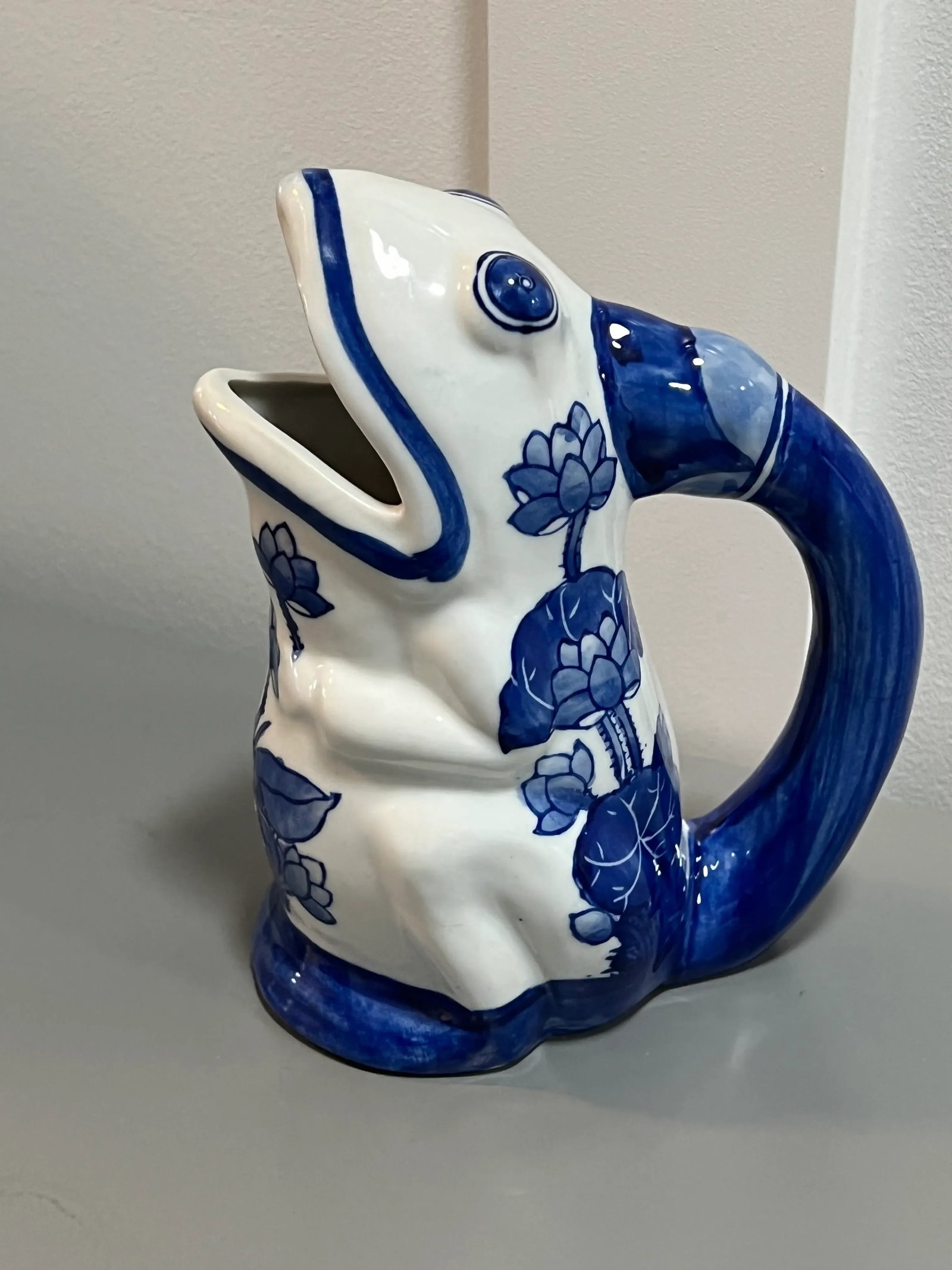 Blue & White Chinoiserie Frog Pitcher - 6