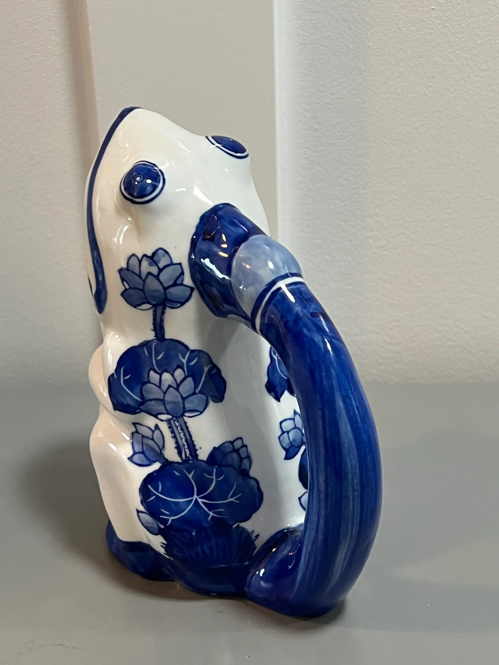 Blue & White Chinoiserie Frog Pitcher - 7