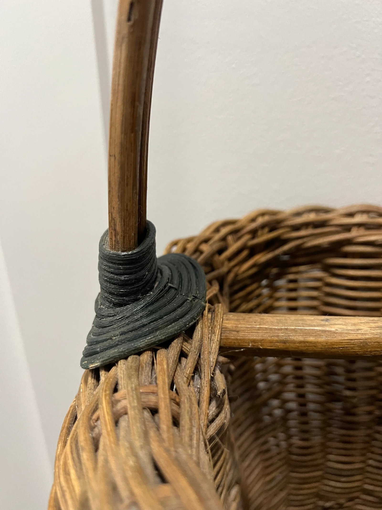 Vintage Wicker Magazine Basket Rack - 6