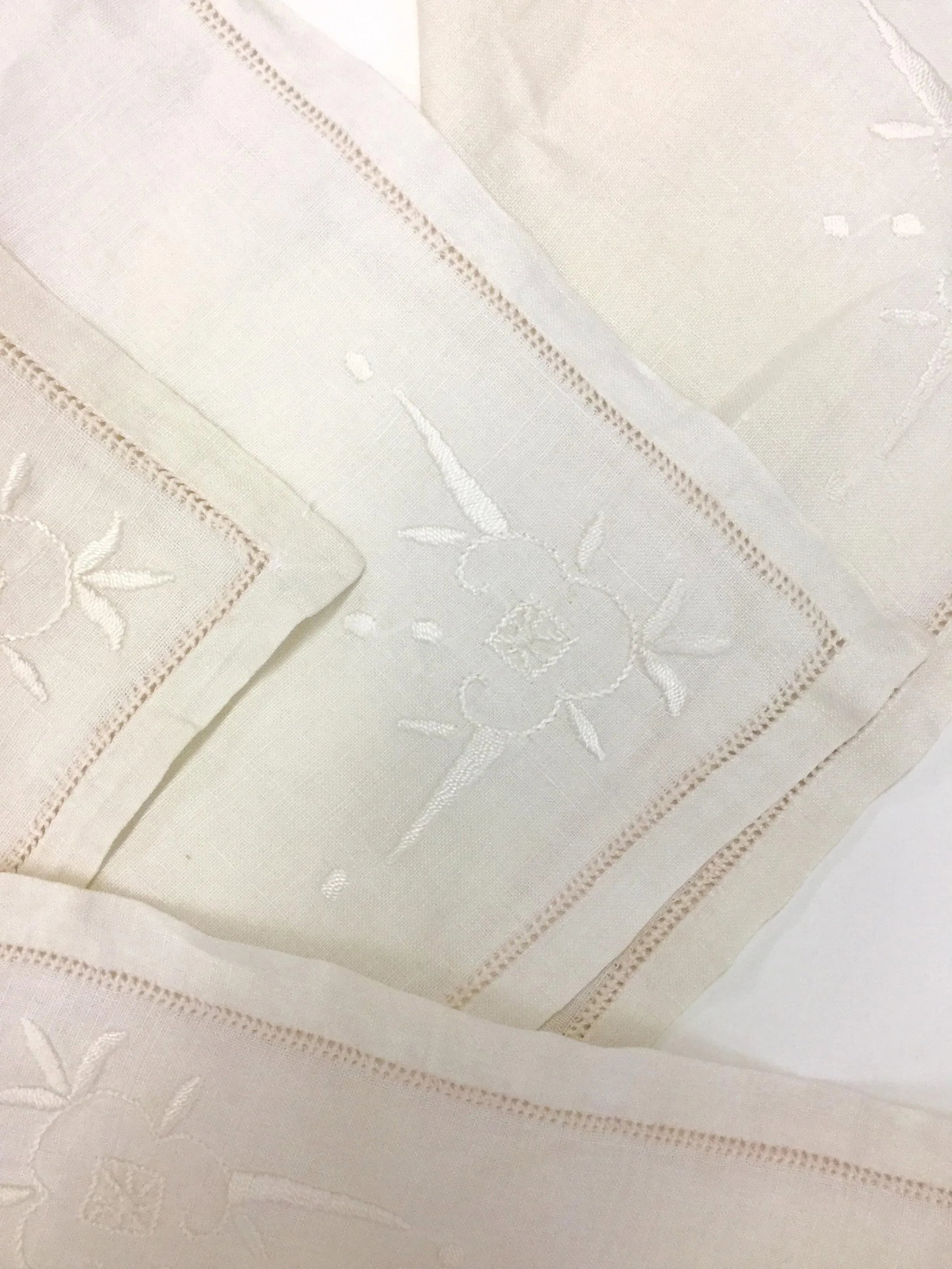 Early 20th Century Antique Linen Cocktail Napkins - Set of 4 - 4