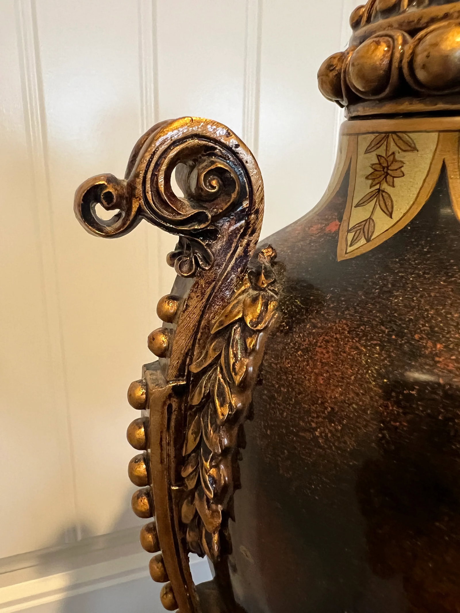 Classic Style Porcelain Urn - 2