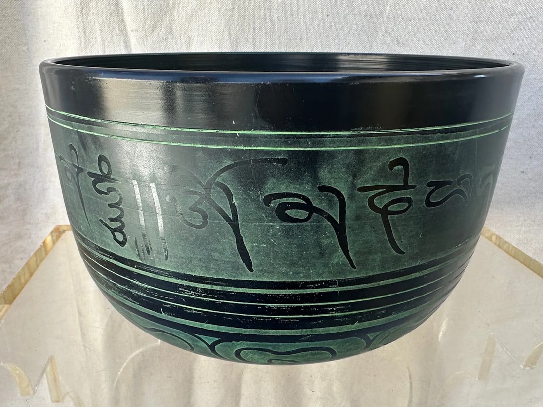 Himalayan Singing Bowl - 4
