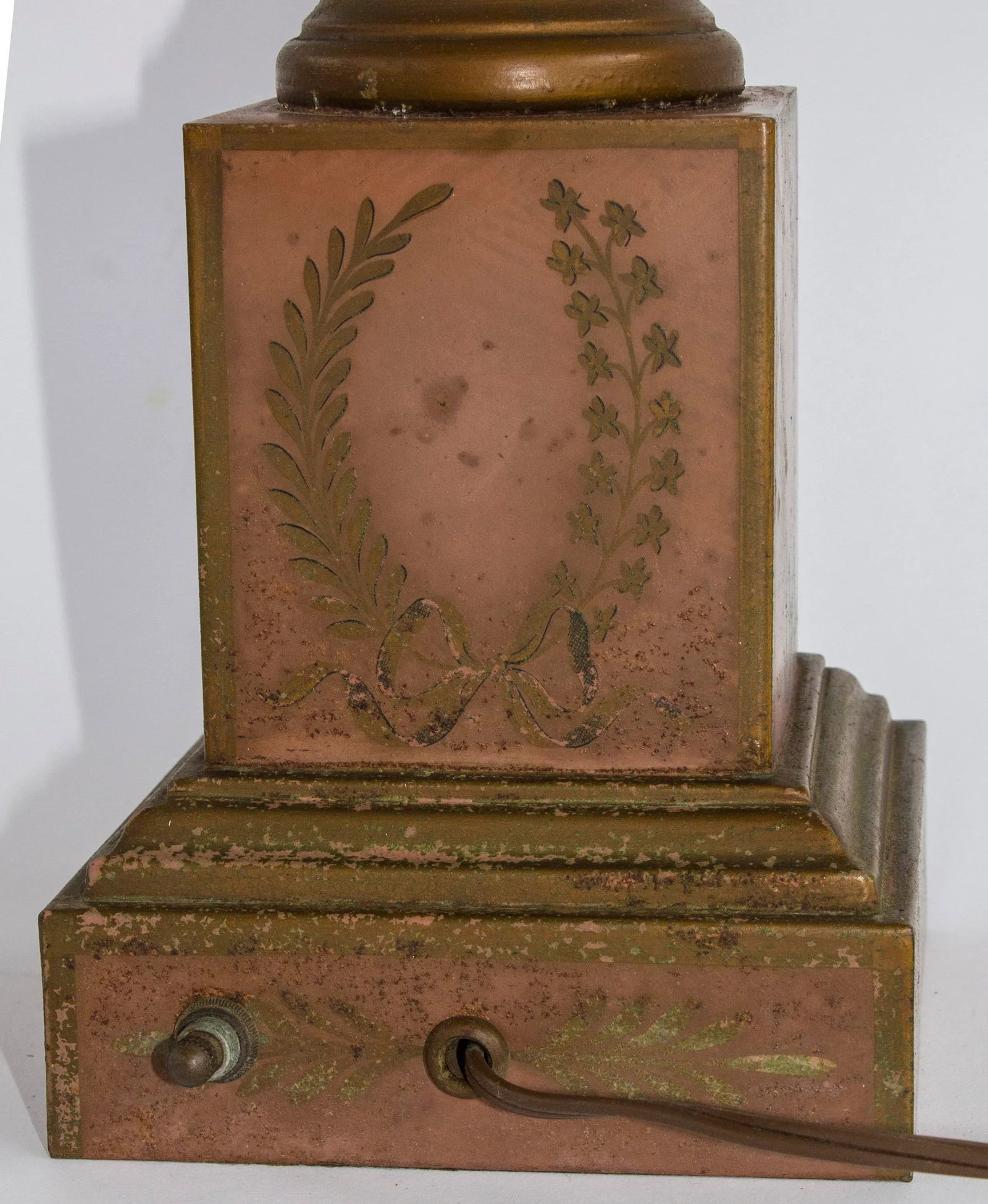 Antique French Regency Tole Lamp - 5