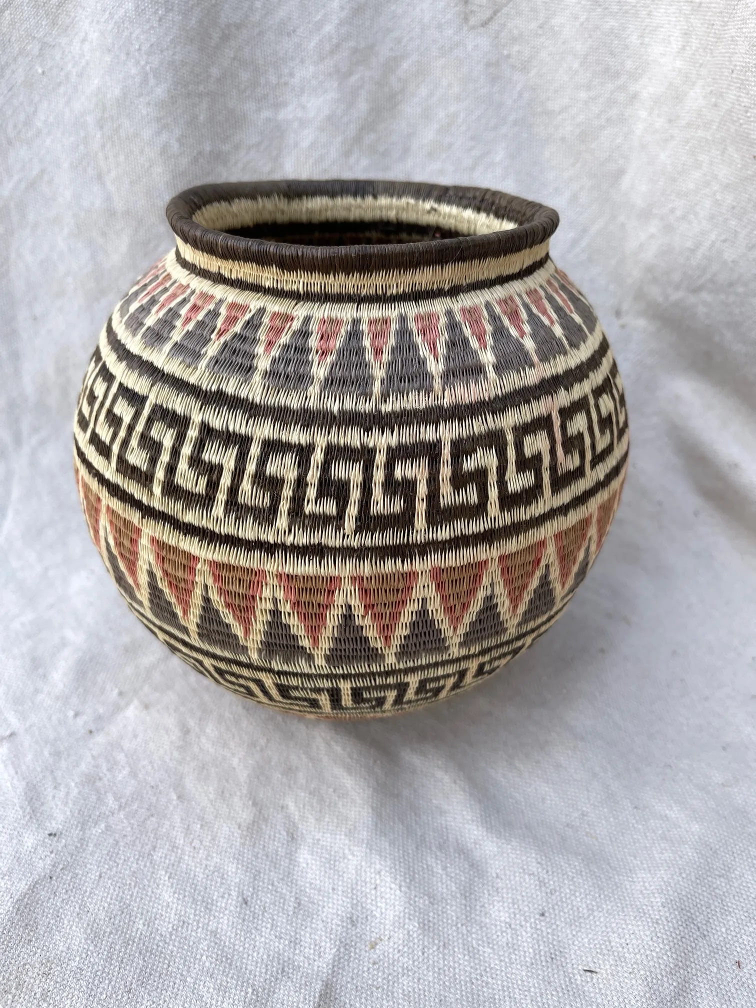 Handwoven Tribal Embera Basket - 4