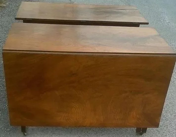 Federal Mahogany Hepplewhite Banquet Dining Table - 7