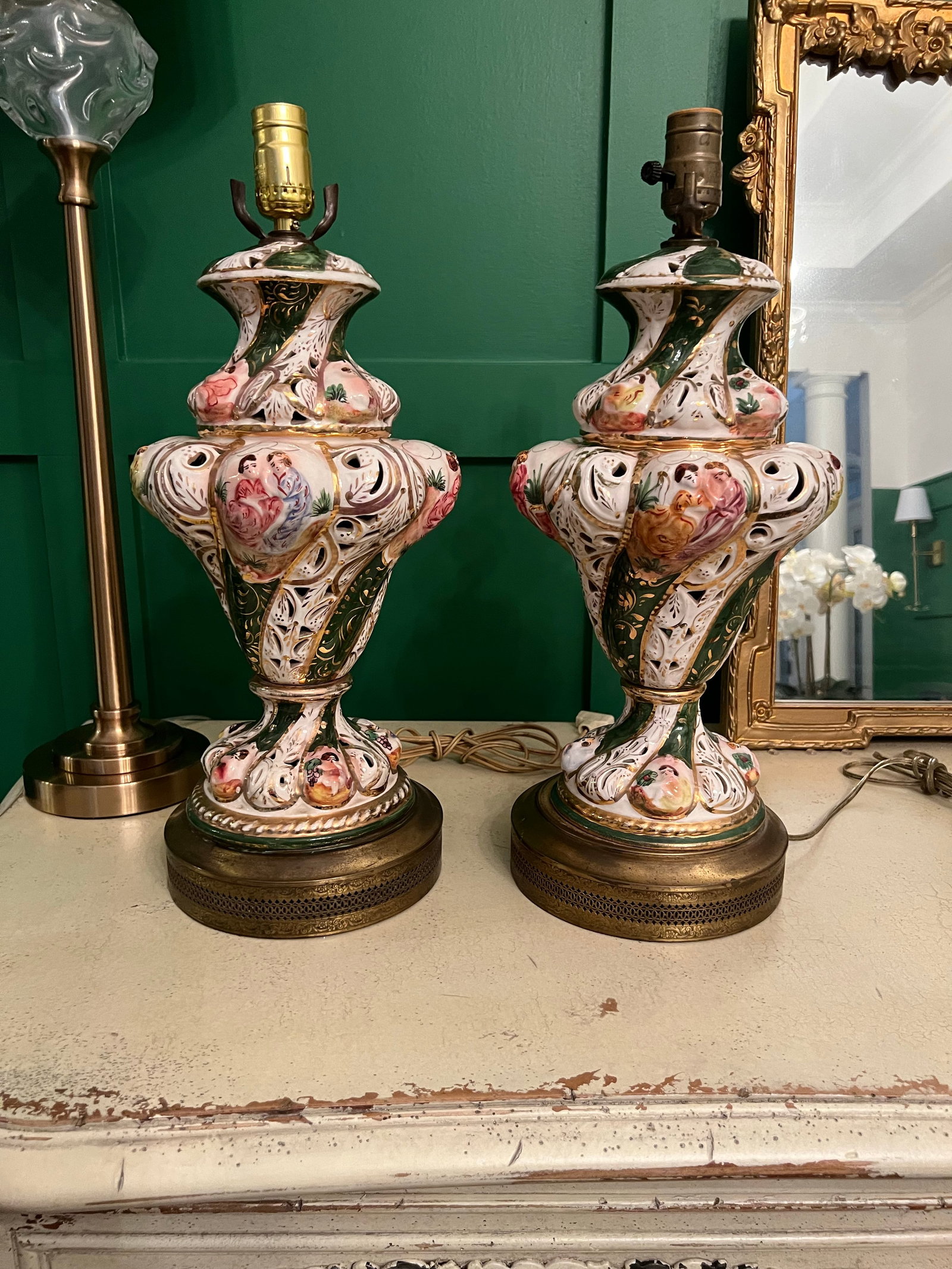 Mid 20th Century Capodimonte Lamps a Pair - 12