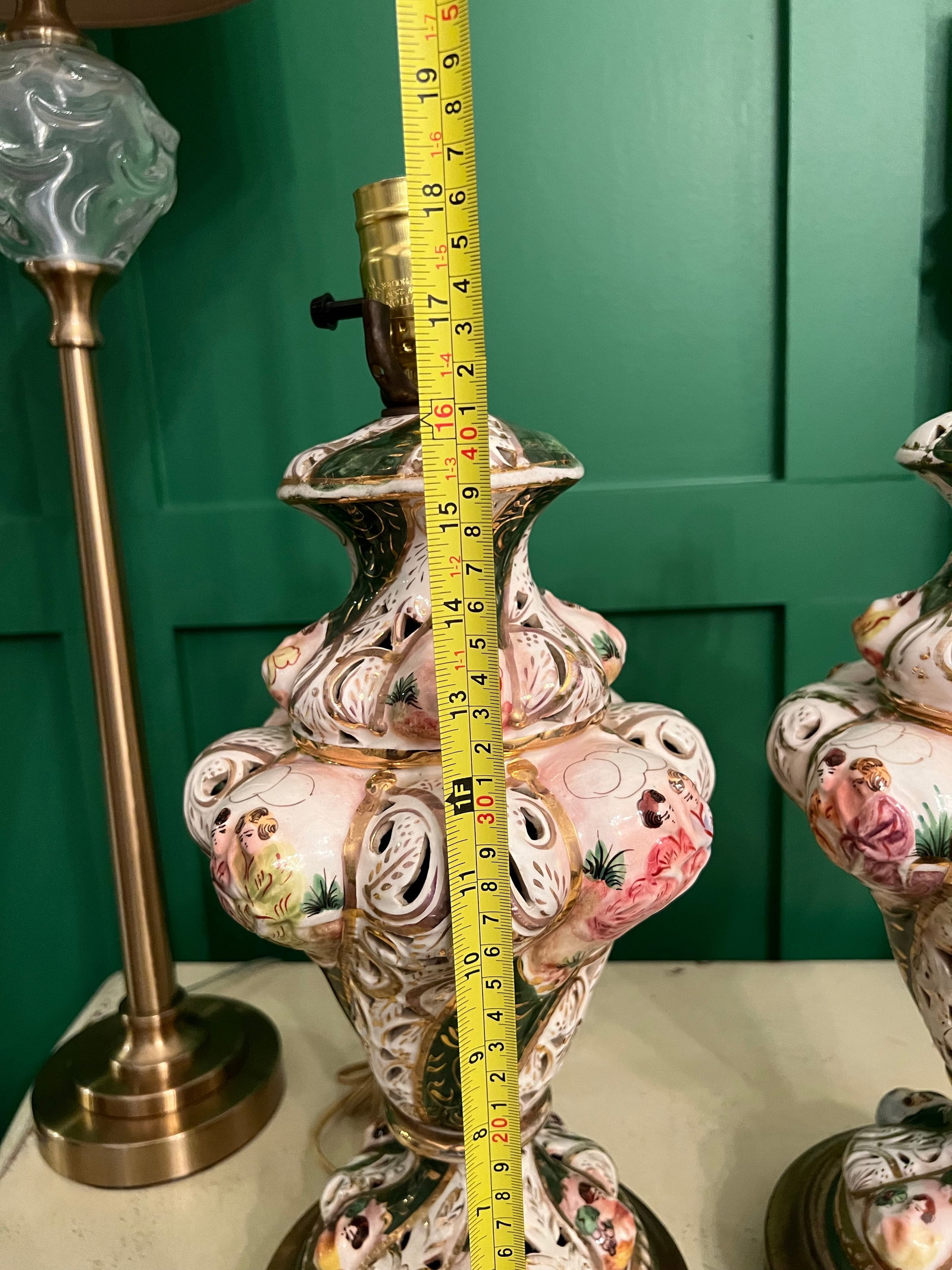 Mid 20th Century Capodimonte Lamps a Pair - 4