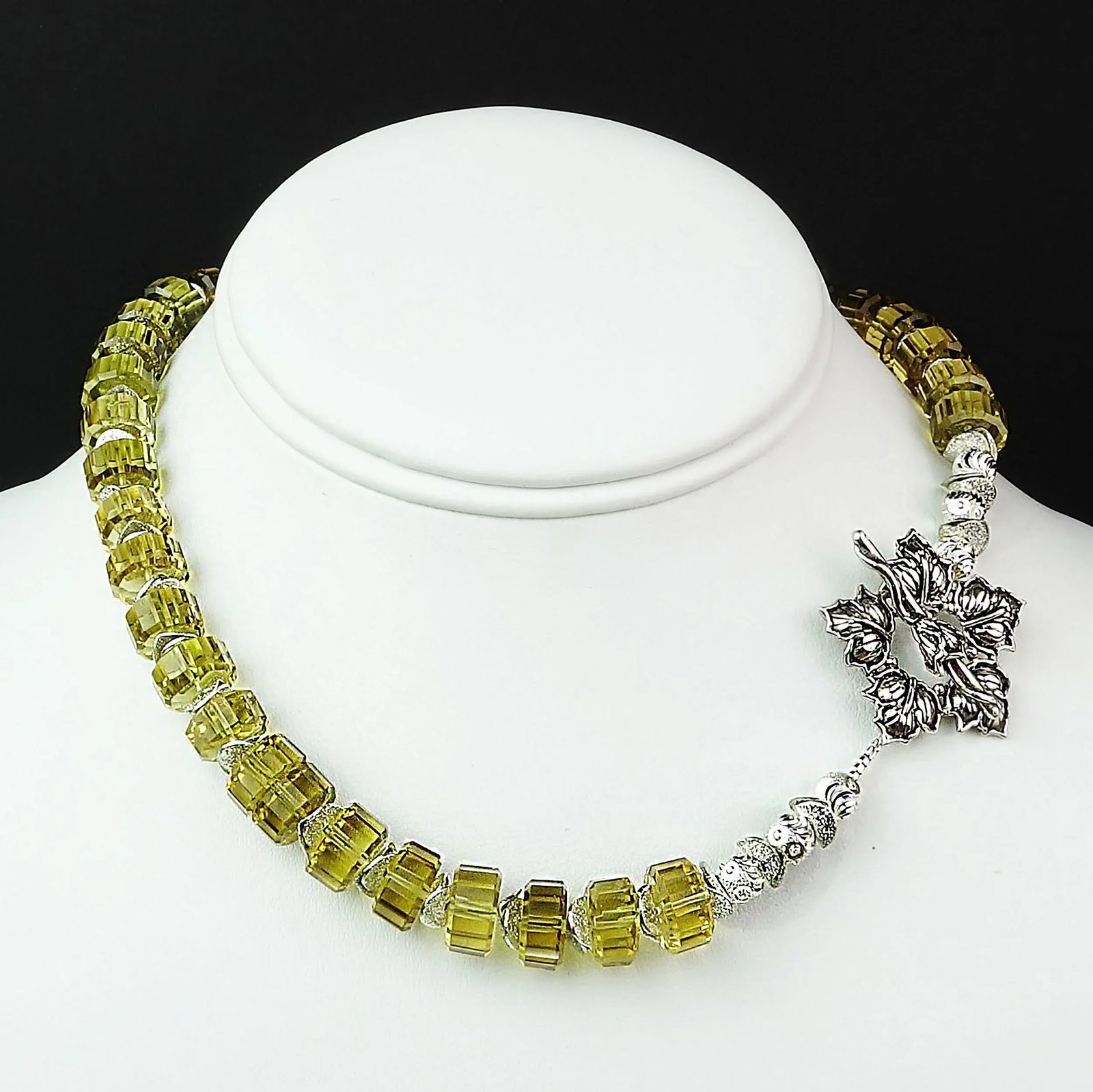 Choker Necklace of Cut Citrine Rondelles With Silver Clasp - 5