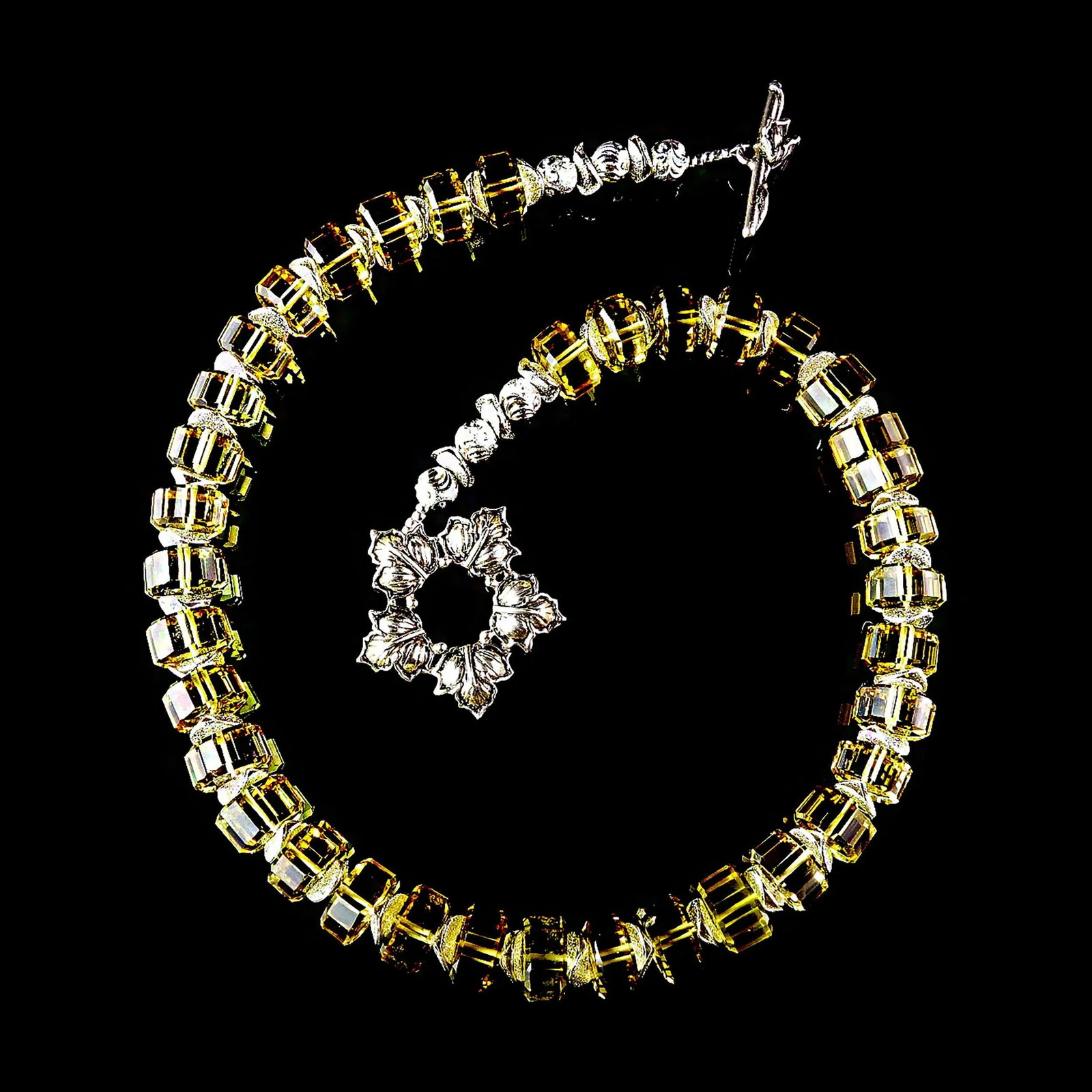 Choker Necklace of Cut Citrine Rondelles With Silver Clasp - 6