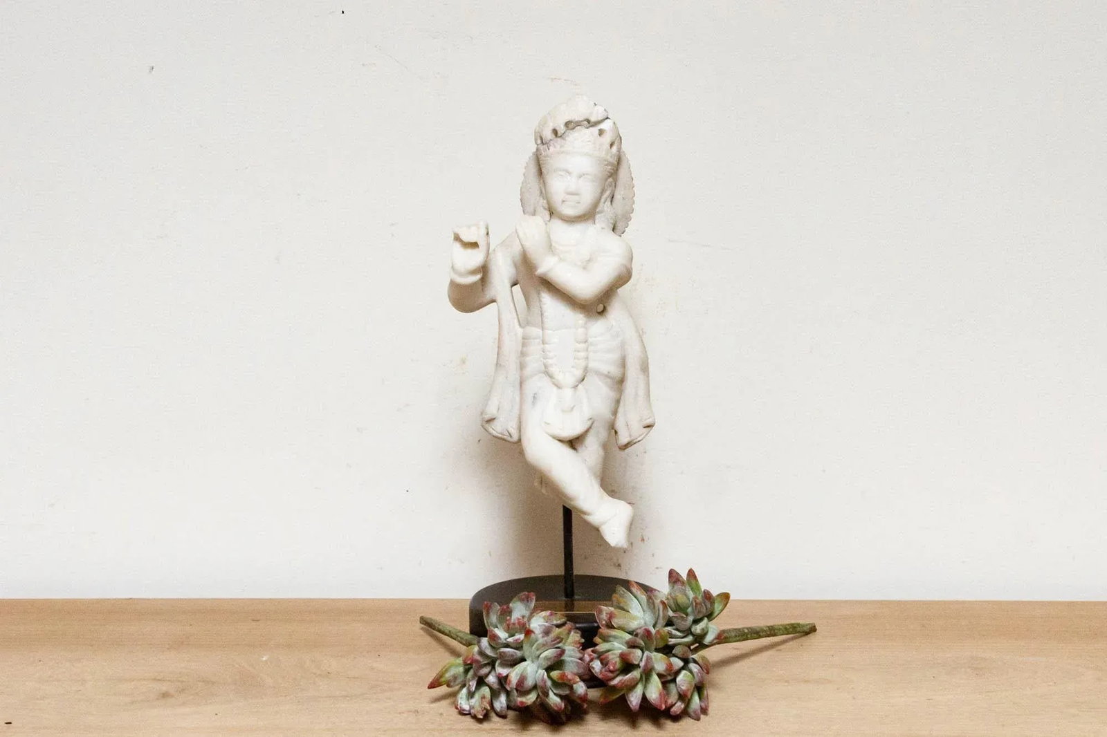 19th Century Exquisite Marble Krishna Statue - 9