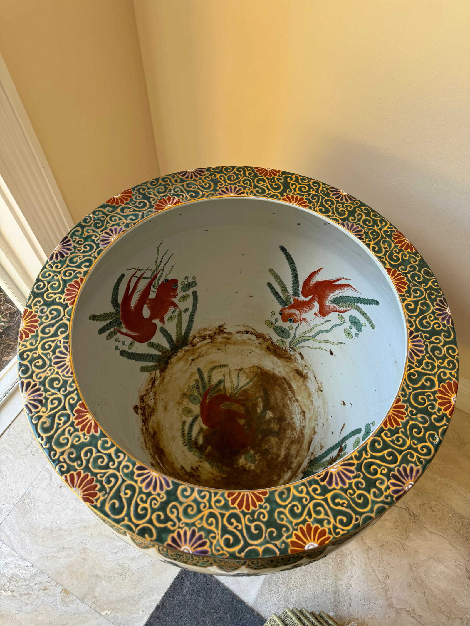 1980s Large Vintage Ceramic Chinese Fish Bowl/Jardiniere Planter With a Coral and Flower Motif, Stan - 9