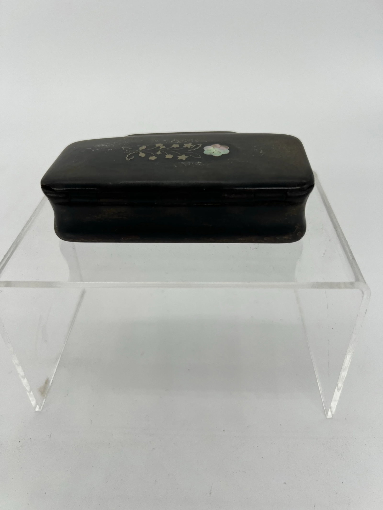 Antique Victorian Era Solid Horn Snuff Box Pique Inlay - 4