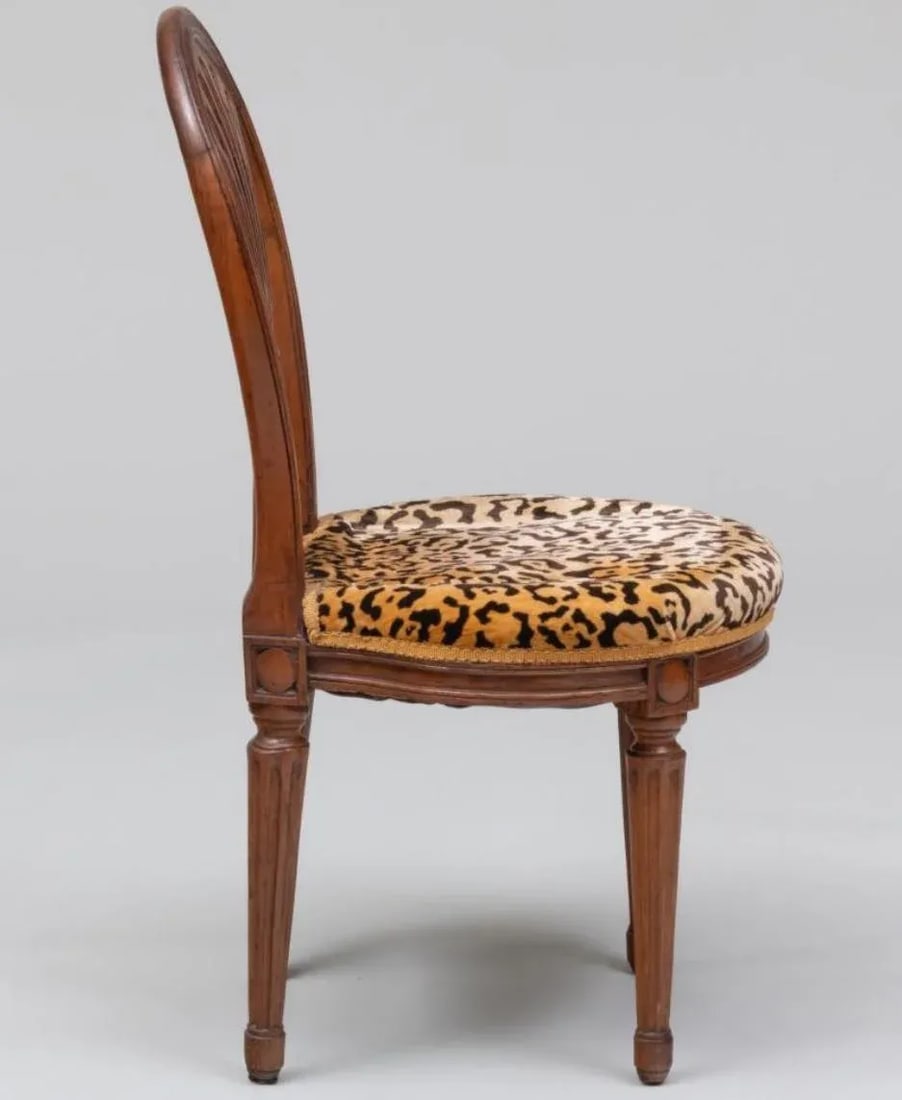 Late 18th Century Louis XVI Leopard Upholstered in Mahogany With Balloon Back Chair in the Style of - 6