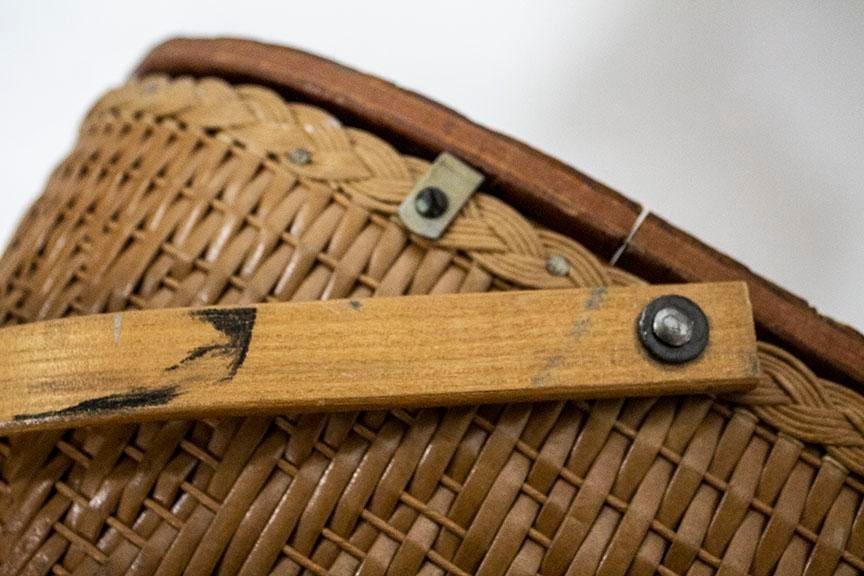 Vintage Red-Man Redmon Woven Picnic Basket - Handles & Lid - 9