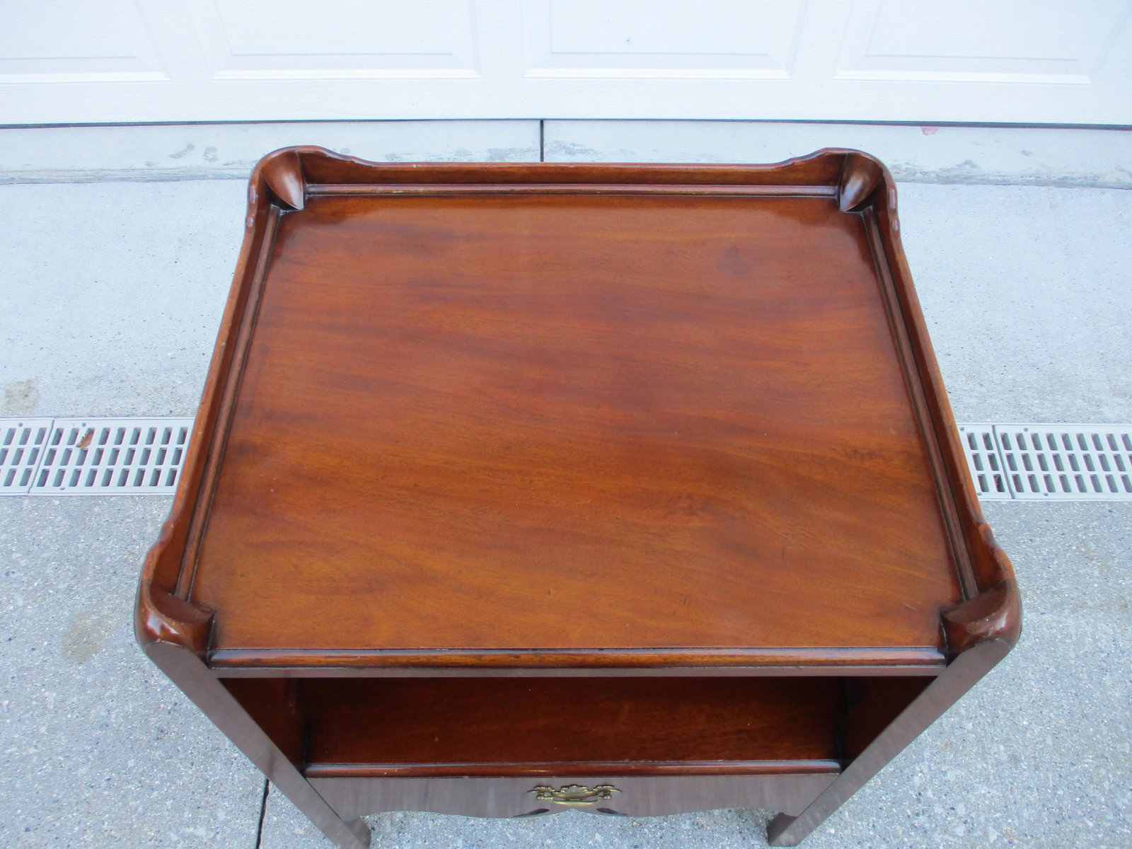 Georgian Mahogany Bedside Table or Nightstand - 10