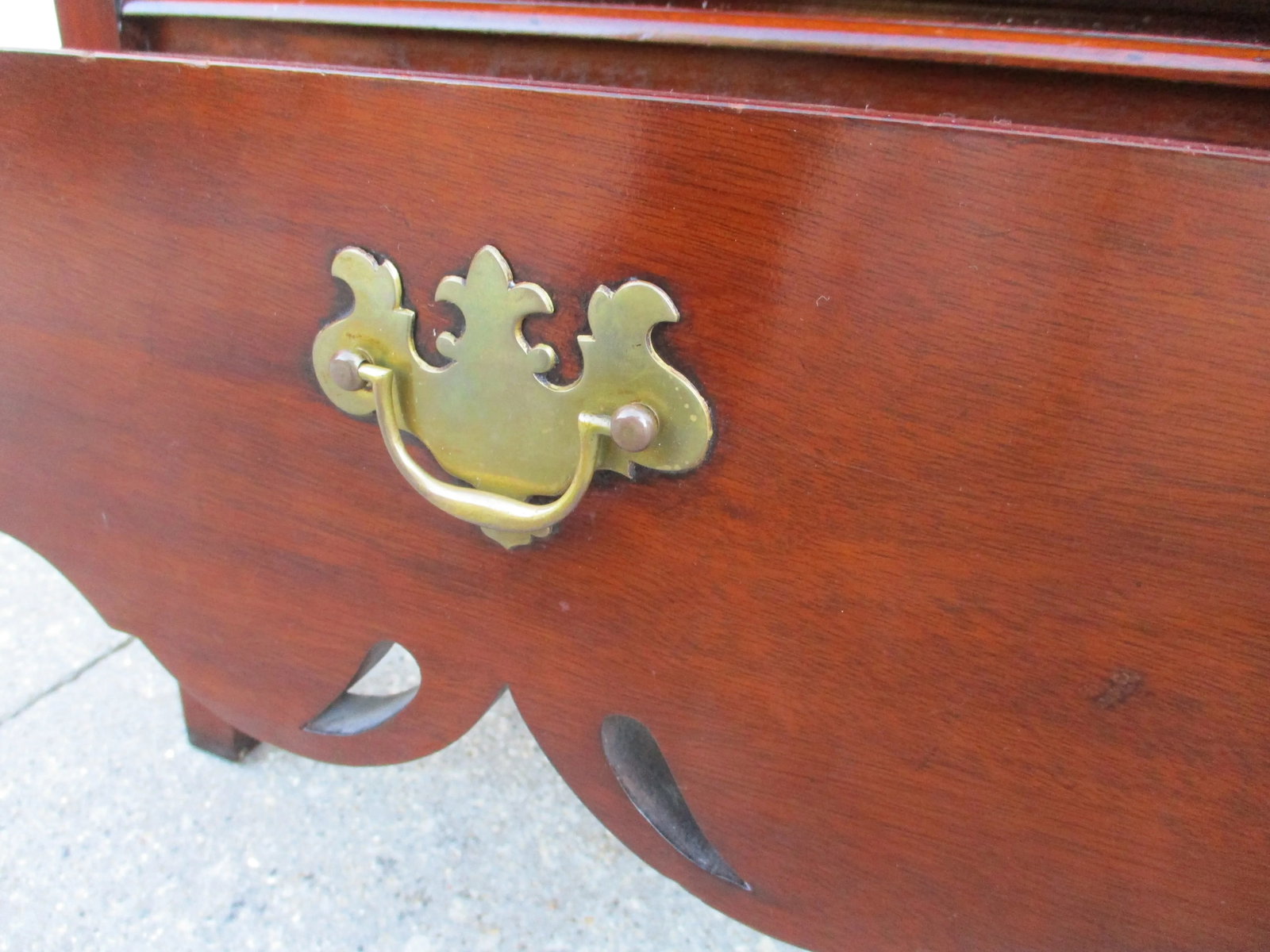 Georgian Mahogany Bedside Table or Nightstand - 8