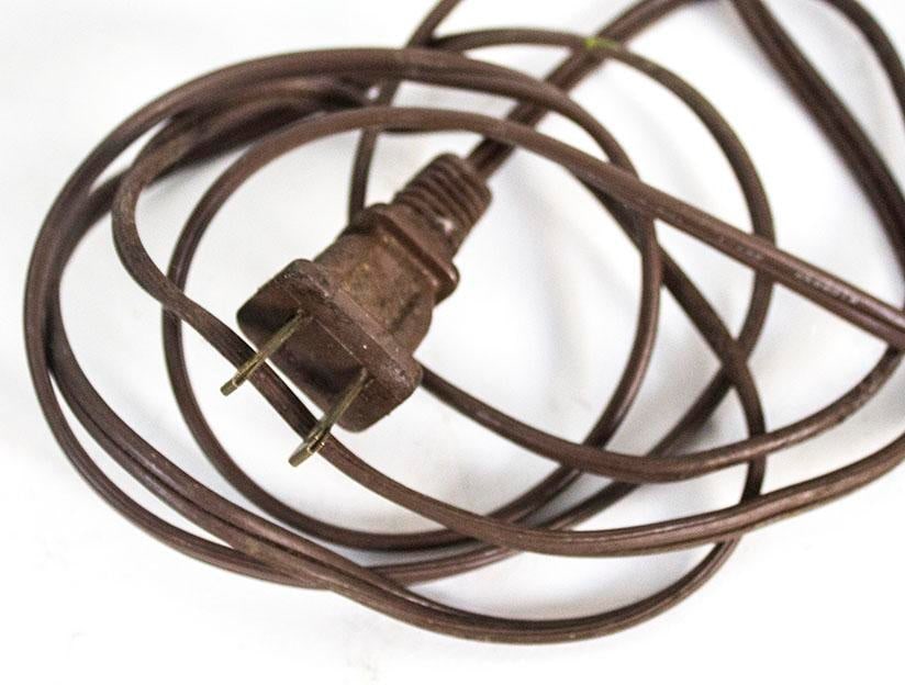 1940s Vintage White Porcelain and Brass Lenox Lamp - 6