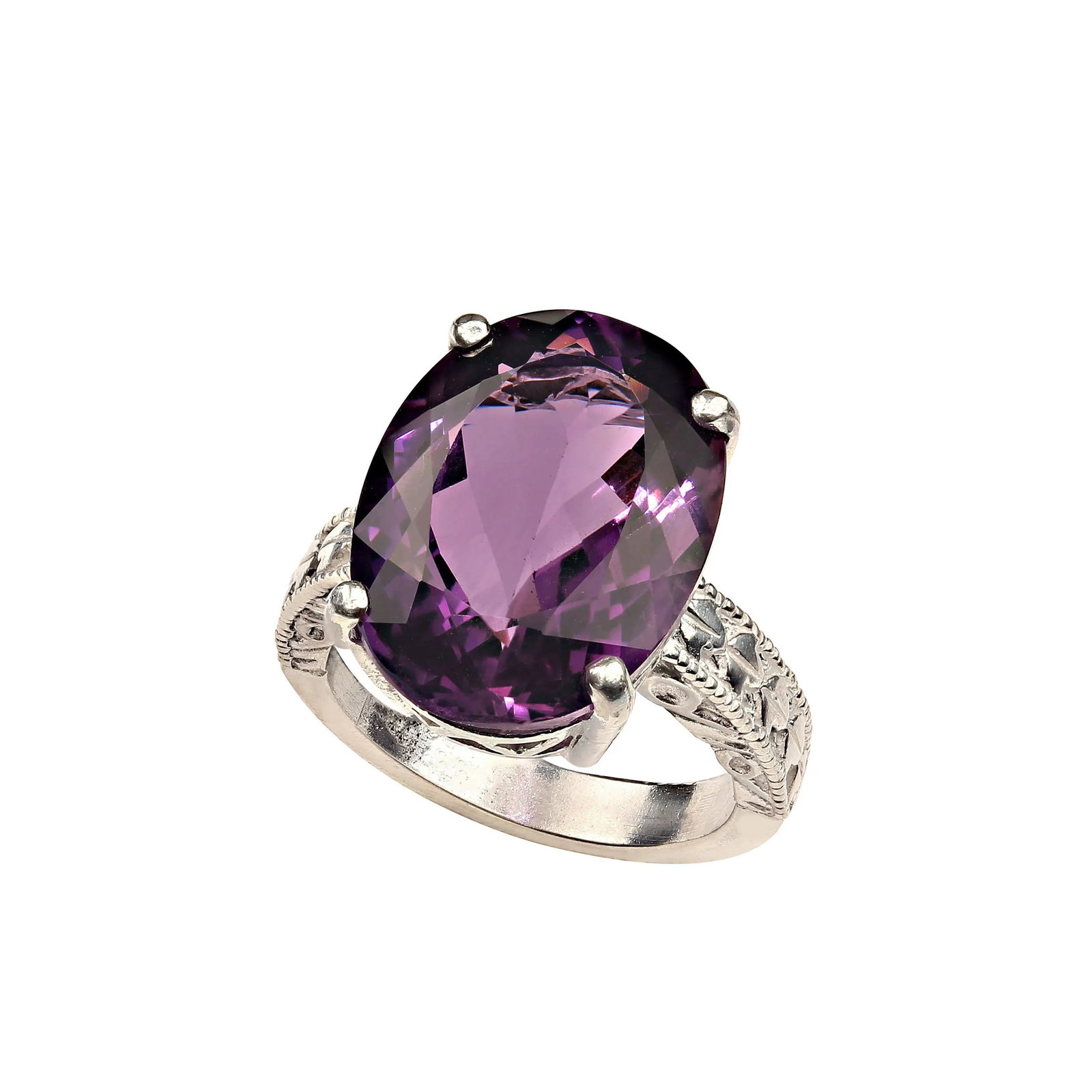 Oval Amethyst in Sterling Silver Engraved Ring - 4
