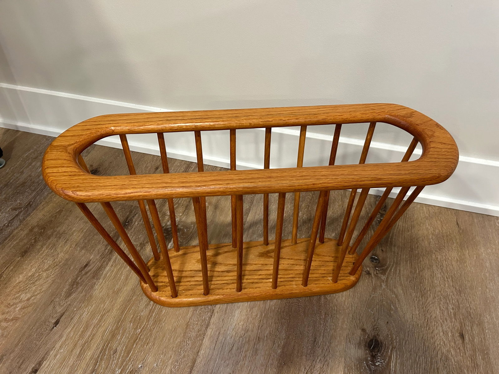 Late 20th Century Scandinavian Mid Century Modern Oval Solid Oak Wood Danish Magazine Rack Vinyl Rec - 7