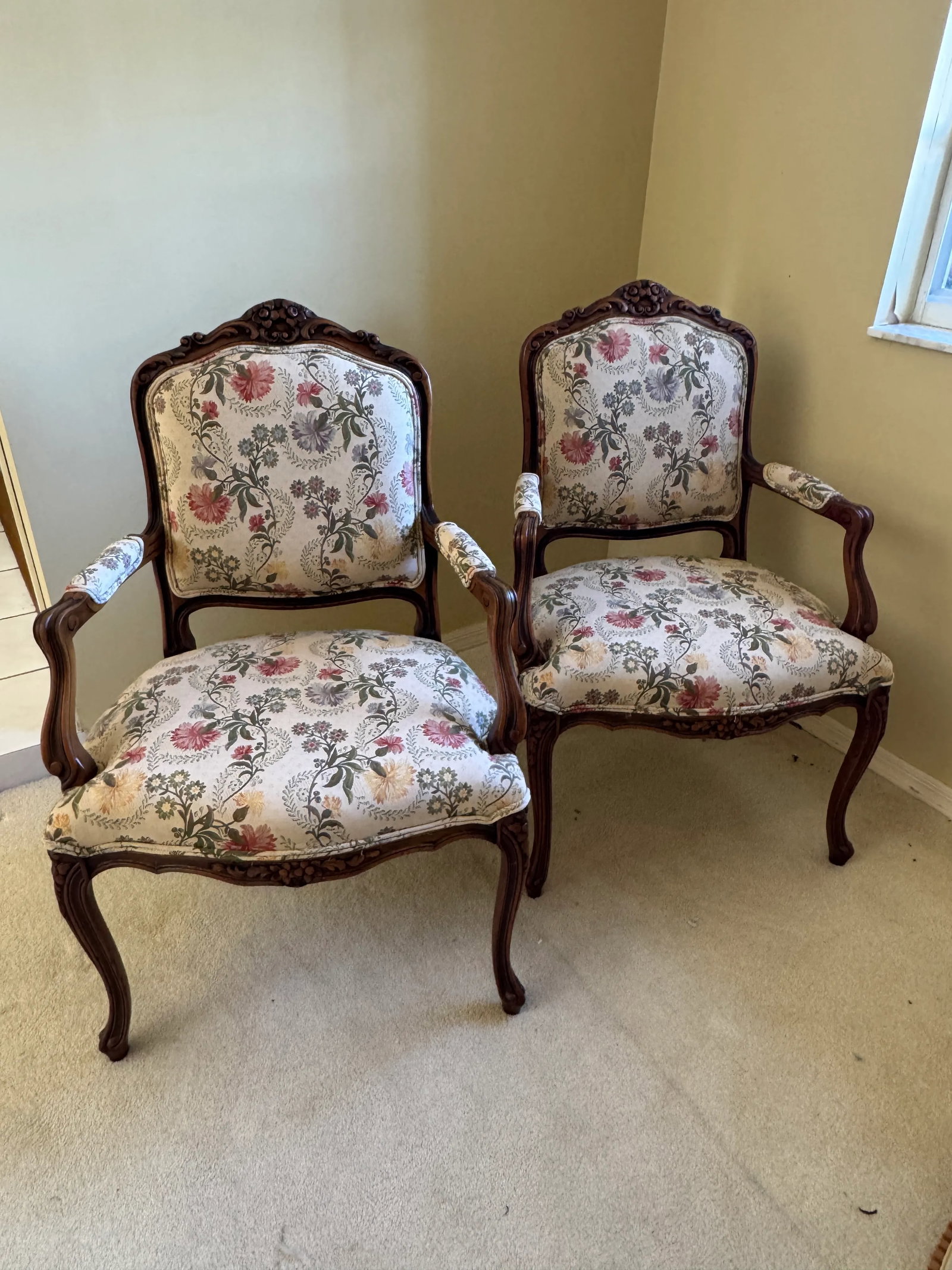 Early 20th Century Antique French Louis XV Style Upholstered Carved Mahogany Arm Chairs - Set of Two - 5