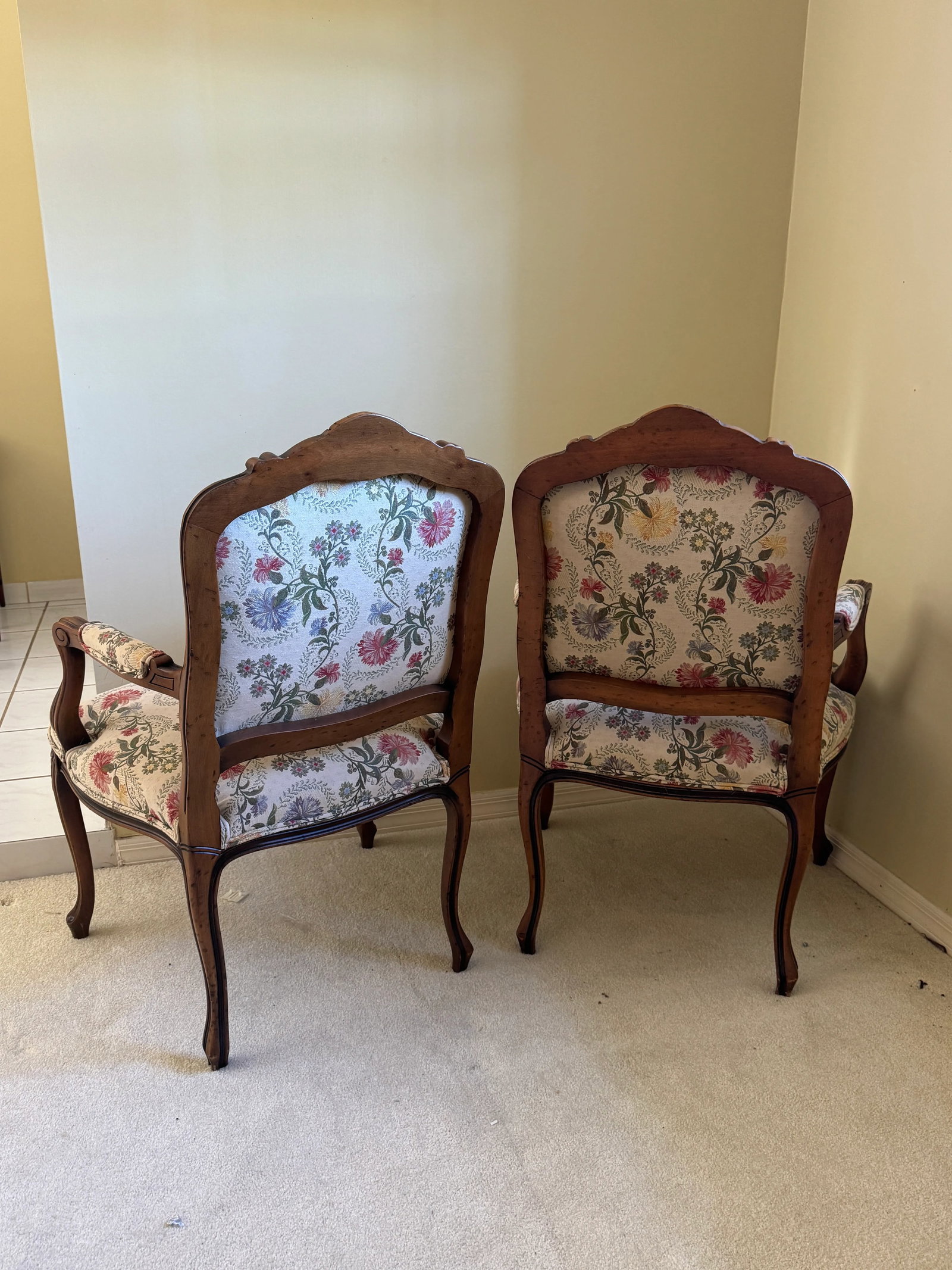 Early 20th Century Antique French Louis XV Style Upholstered Carved Mahogany Arm Chairs - Set of Two - 8