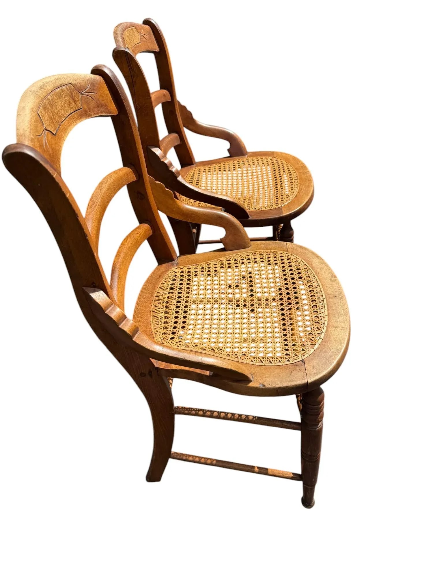 Late 19th Century Pair of Victorian Walnut Armchairs - 2