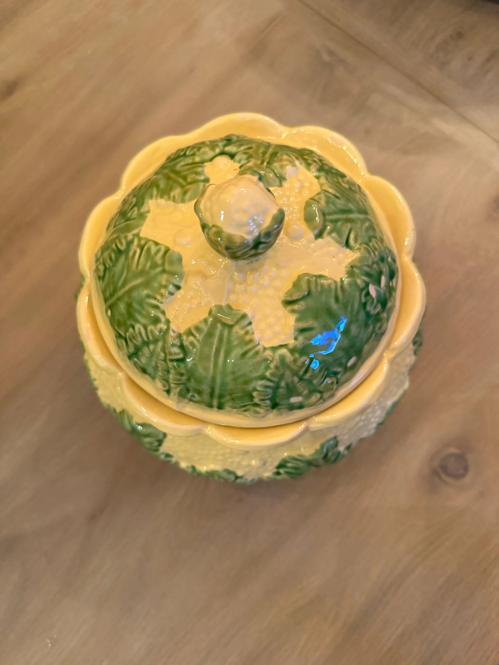 Lidded Cabbage Ware Ginger Jar - 10