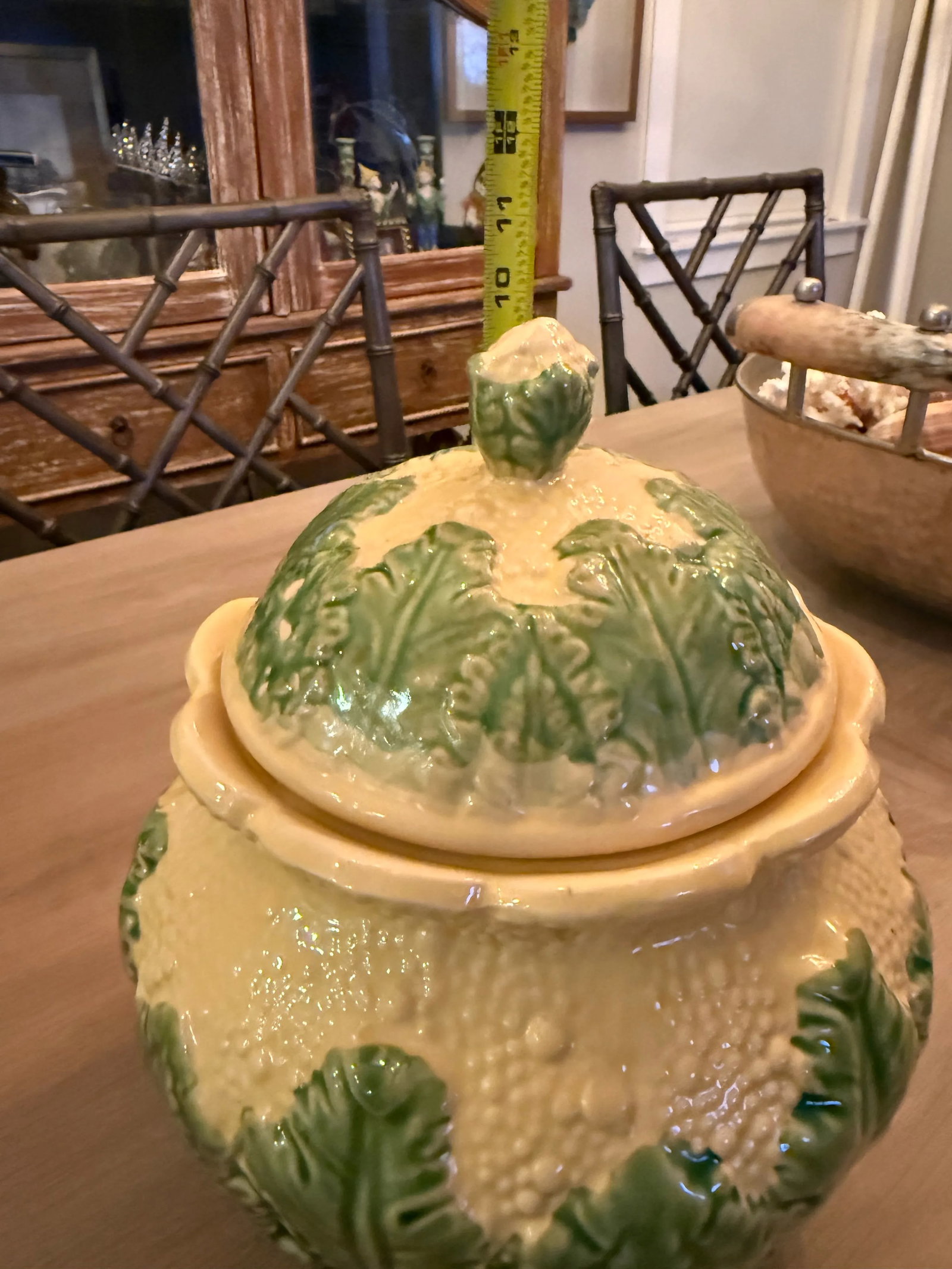 Lidded Cabbage Ware Ginger Jar - 12