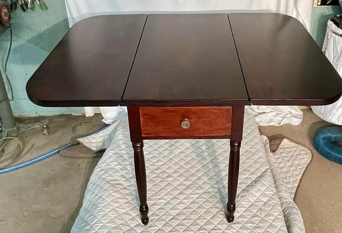 Antique Sheraton Drop Leaf Table - 7