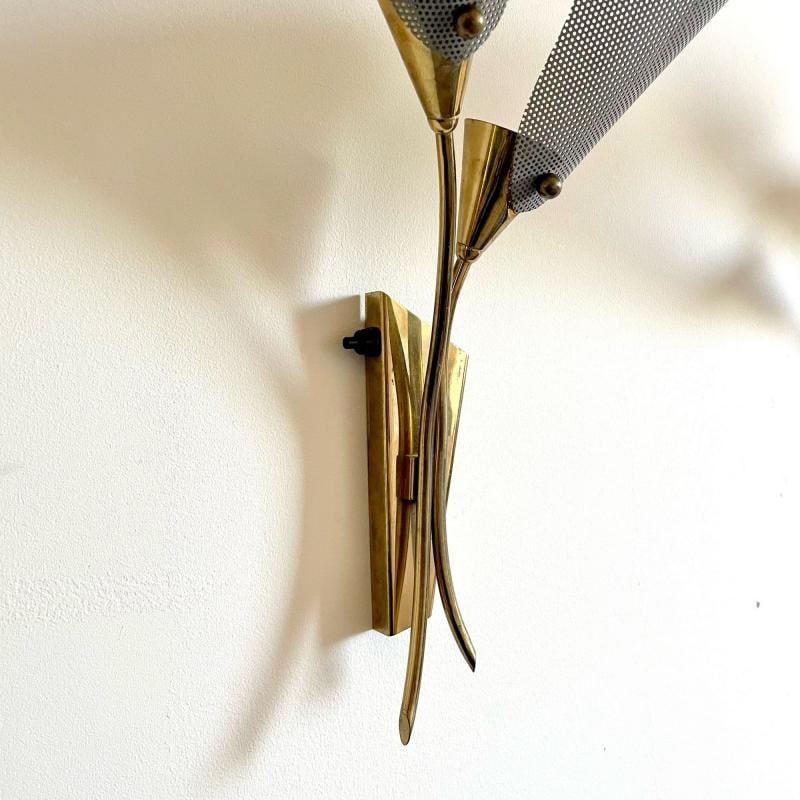 Pair of Italian Mid-Century Modern Sculptural Flower Sconces, Brass, 1940s - 12