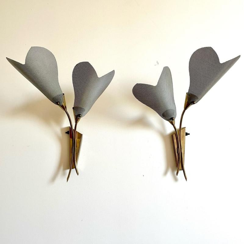 Pair of Italian Mid-Century Modern Sculptural Flower Sconces, Brass, 1940s - 2