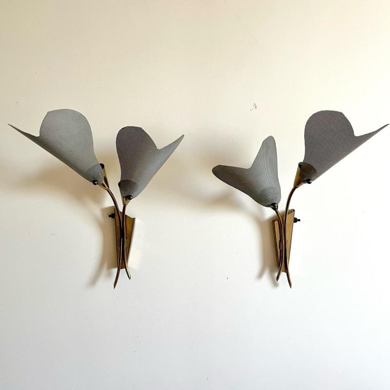 Pair of Italian Mid-Century Modern Sculptural Flower Sconces, Brass, 1940s - 4