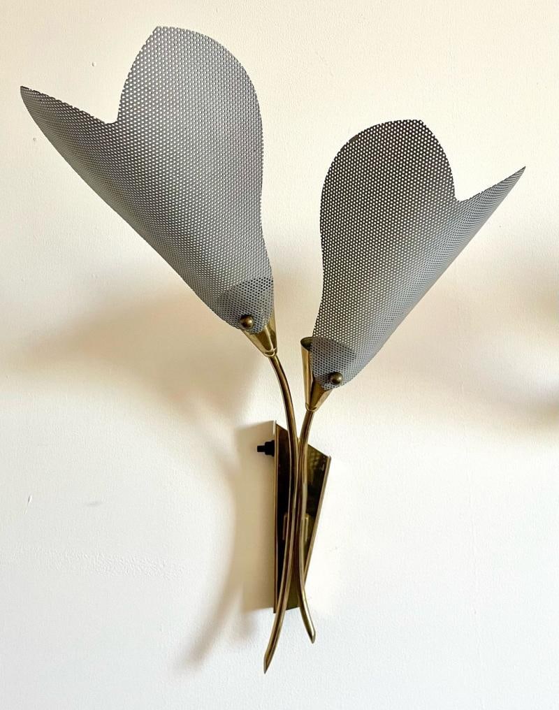 Pair of Italian Mid-Century Modern Sculptural Flower Sconces, Brass, 1940s - 7