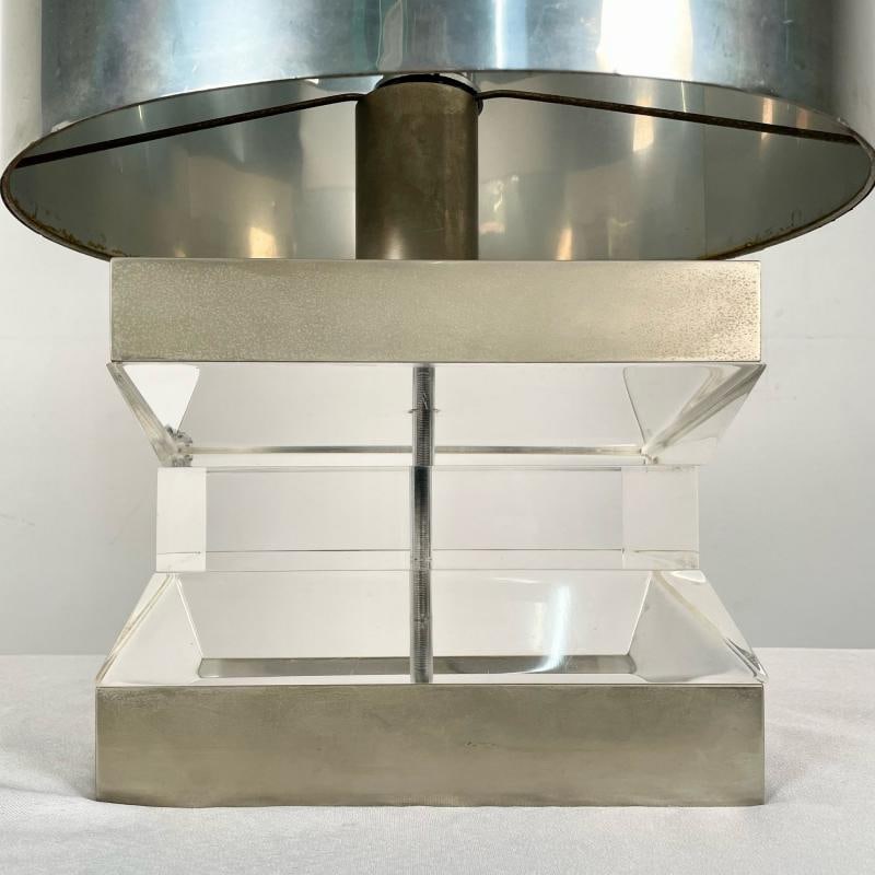 Mid-Century Modern Lucite and Chrome Table / Desk Lamp, Karl Springer Style - 4