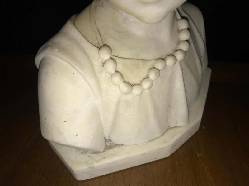 Signed 19th Century Marble Miniature Bust of a Young Girl Signed on Reverse - 2