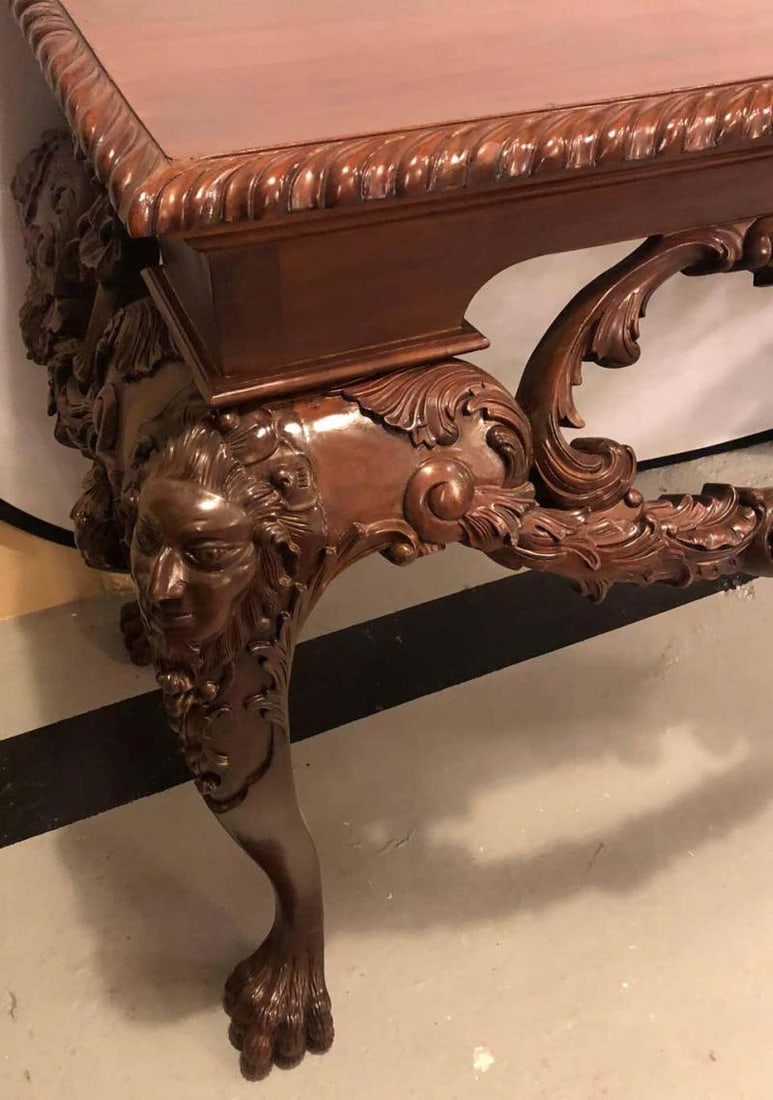 Custom Carved Console Table with Claw Feet and Carved Heads, circa 1940s - 7