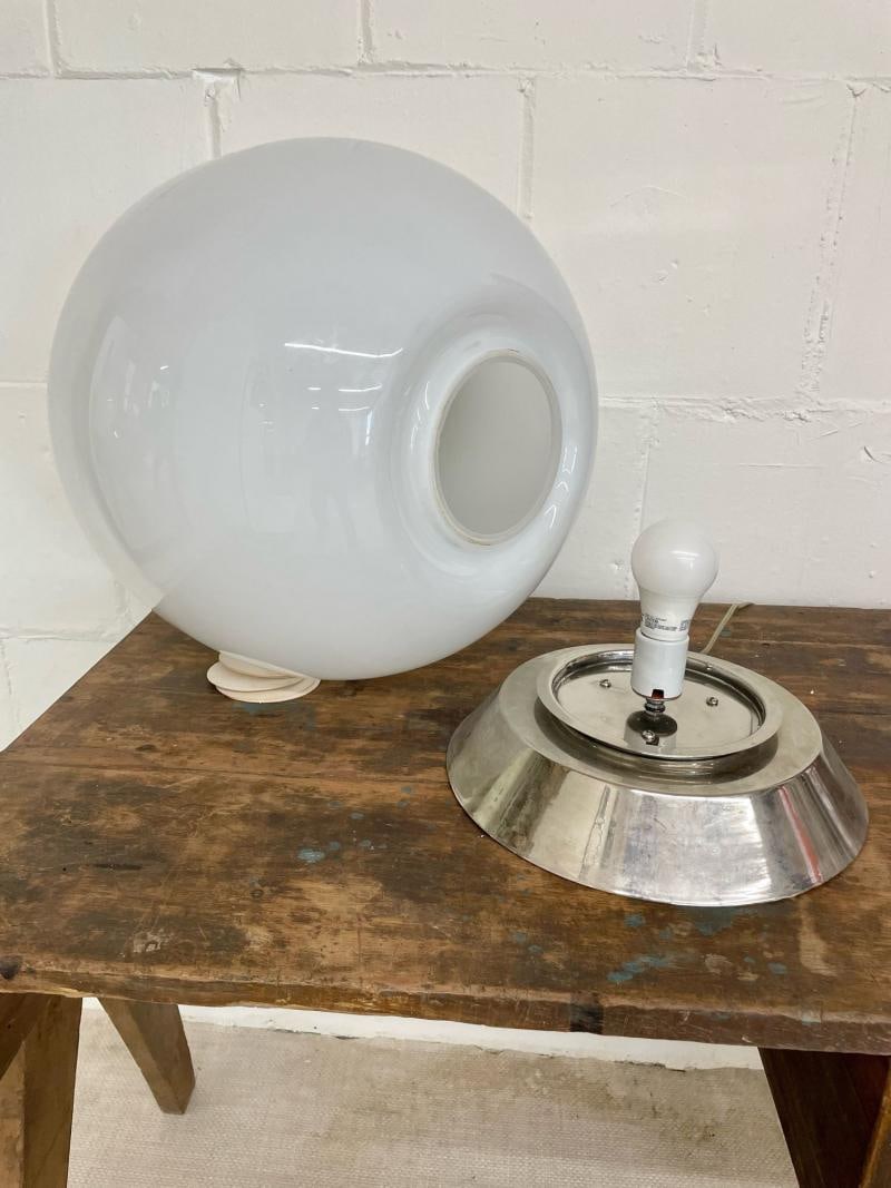 Large Mid-Century Modern Handblown Glass and Chrome Table / Desk Lamp, Italian - 12